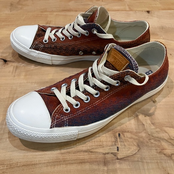 Converse Low Tops - Orange/Blue pattern Size 10 - Picture 3 of 13